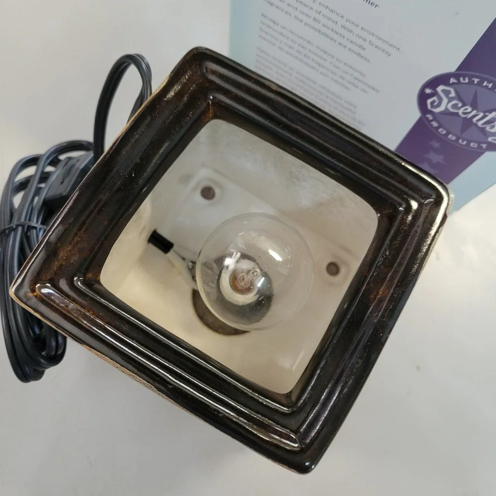 Scentsy Pinecone Full Size Electric Wax Warmer Ceramic Rustic Cabin Decor 2010